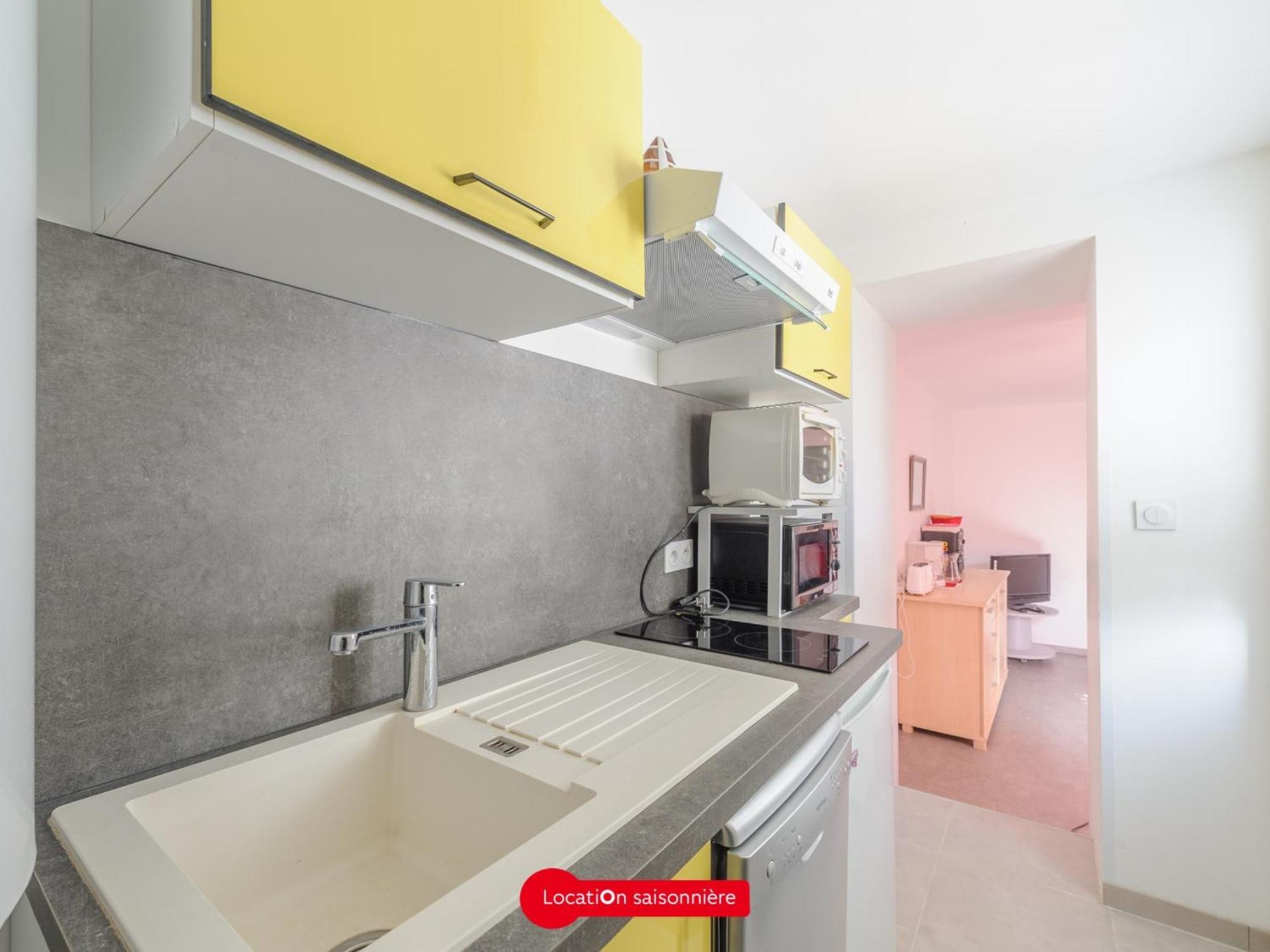 Appartement T2 A 50M De La Plage Avec Cour, Wifi Et Equipements Bebe - 4 Pers, Chatelaillon-Plage - Fr-1-535-17 Εξωτερικό φωτογραφία
